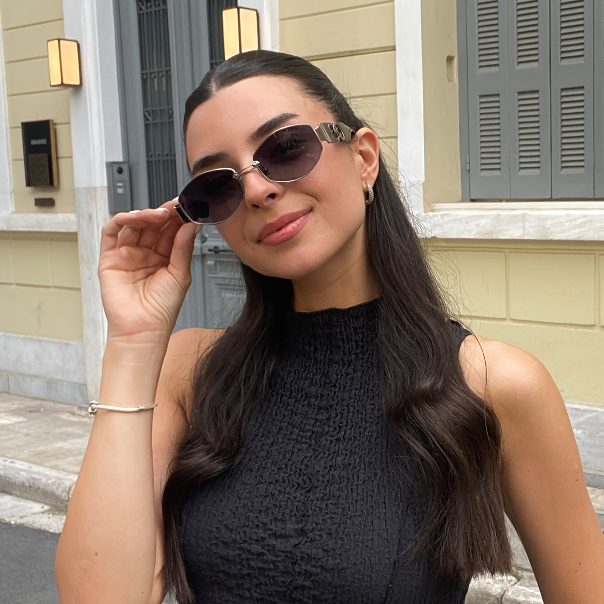 Vintage Oval Narrow Frame Sunglasses for Women and Men, Hexagonal Golden Metal Sunglasses with UV Protection